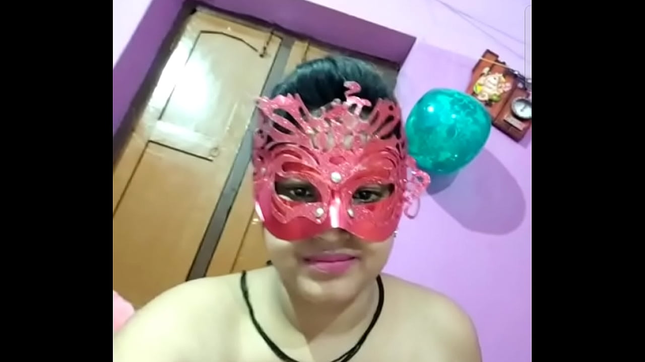 Indian sexy slut nude cam show