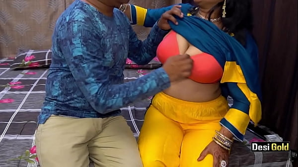 Indian Big Boobs Aunty Fucked For Money