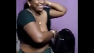 Tamil aunty nude infront of her neighbor
