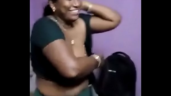 Tamil aunty nude infront of her neighbor