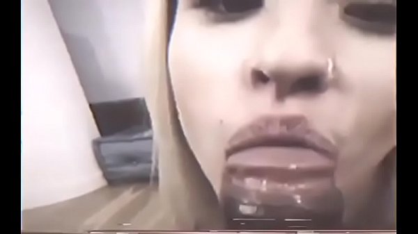 Iggy Azalea Blowjob
