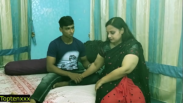 Indian hot bhabhi fucked at home