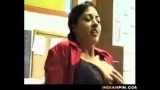 Indian office girl Sucking And Fucking