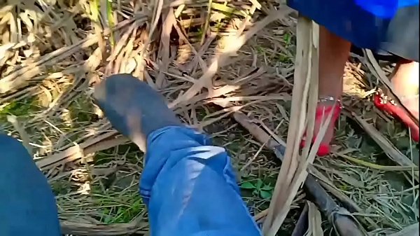 Indian village aunty fucking outdoor