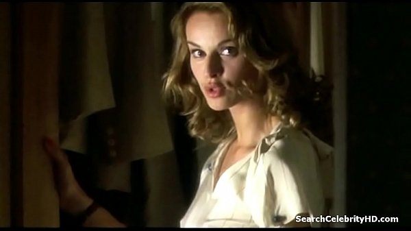 Kasia Smutniak nude – Inspector De Luca S01E01 (2008)