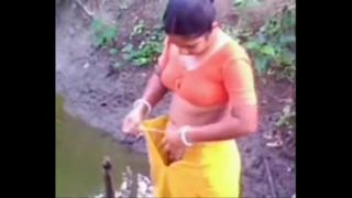 minu aunty getting nude