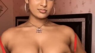 NRI Nude Desi Big Boobs Reveal