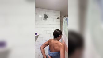 Crazyjamjam Leaks Nude Shower Video