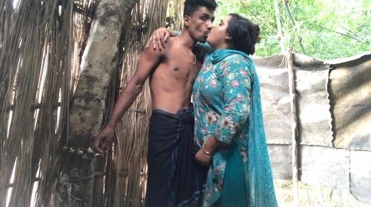 Bangladeshi Pornstar Nadiya Fucked in a village bathroom