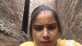 Desi Village Bhabhi Nude Stripping Big Boobs Out of Blouse