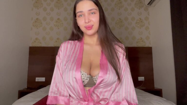 Kristina aka ‘Koko in India’ nude Oil Body Dance on Live