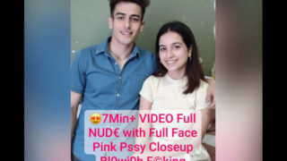 Famous Pakistani Tiktokers Viral NUDE Playing with Boobs & ASS, Pink Pussy Closeup, Blowjob & Fucking Clip