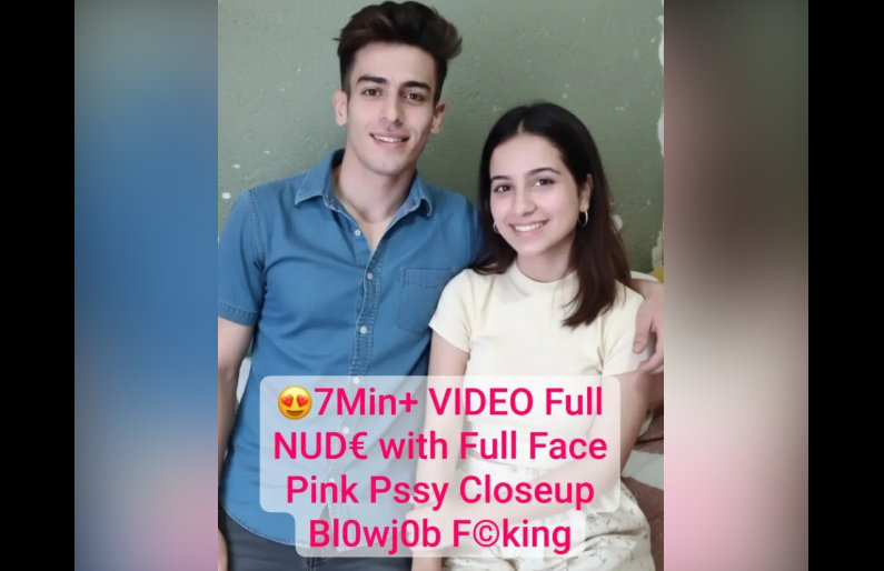 Famous Pakistani Tiktokers Viral NUDE Playing with Boobs & ASS, Pink Pussy Closeup, Blowjob & Fucking Clip