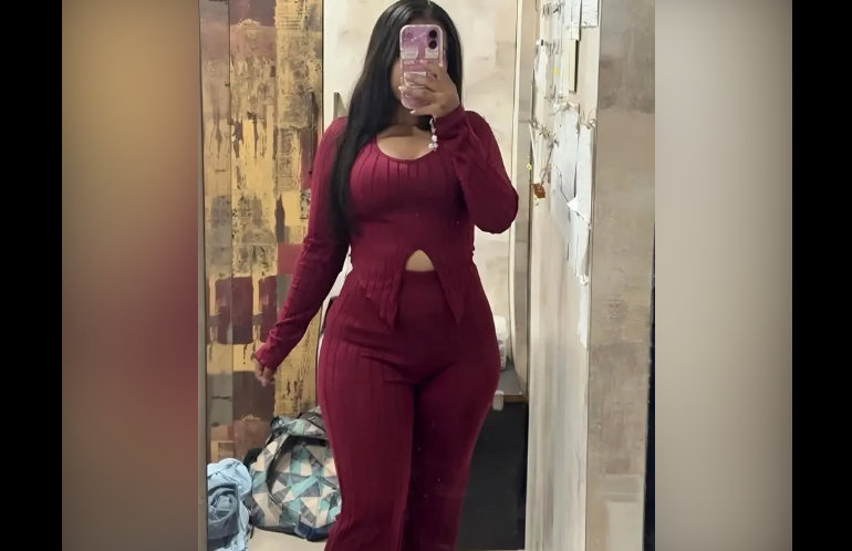 Aradhya Anand Nude Leaked Goes Topless Teasing Boobs with Roses