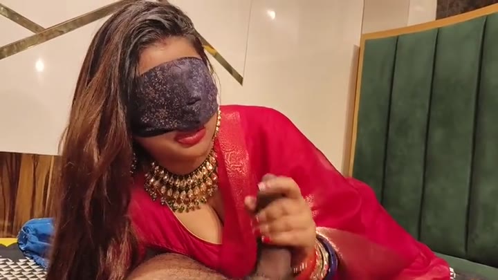 Big Boobs indian_lisaa Nude Stepmom Caught Her Stepson Jerking So She Gives Him Blowjob & Riding Hard