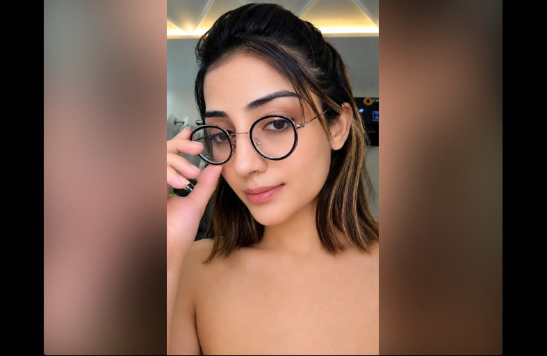 Mishoo Khalifa Nude Leaked on Tango Live Showing Big Boobs and Rubs Her Pink Pussy