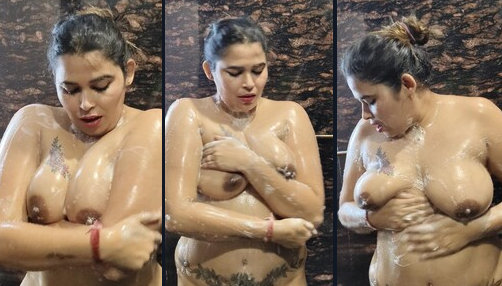 Preeti Puneet nude leaked Hot Shower video