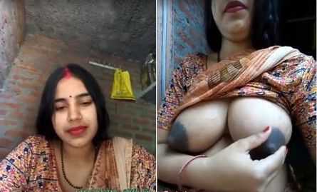 Village Bhabhi Ananya Bahl nude leaked Cam Show