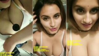 Gunjan Aras nude leaked first time Tango Topless live