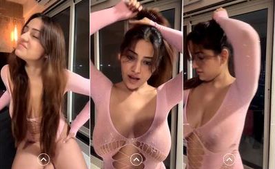 Simran Kaur hot leaked teasing on Premium App live